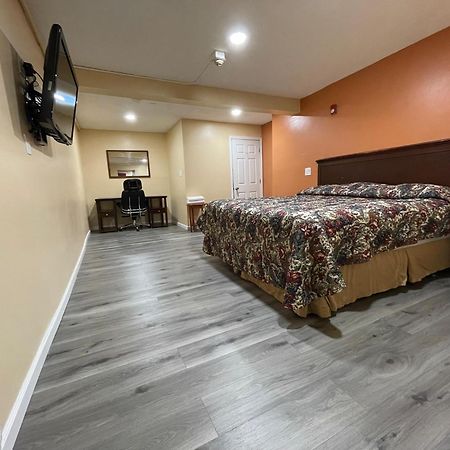 North Smithfield Travelers Motor Lodge מראה חיצוני תמונה