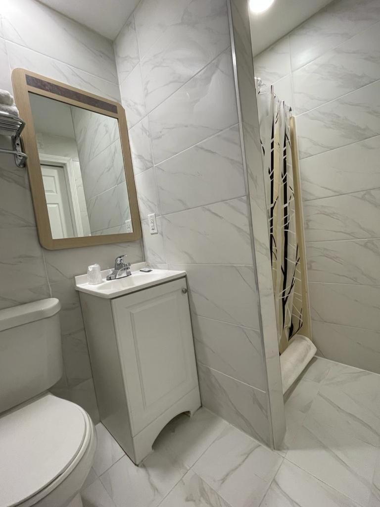North Smithfield Travelers Motor Lodge מראה חיצוני תמונה