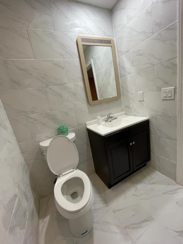 North Smithfield Travelers Motor Lodge מראה חיצוני תמונה