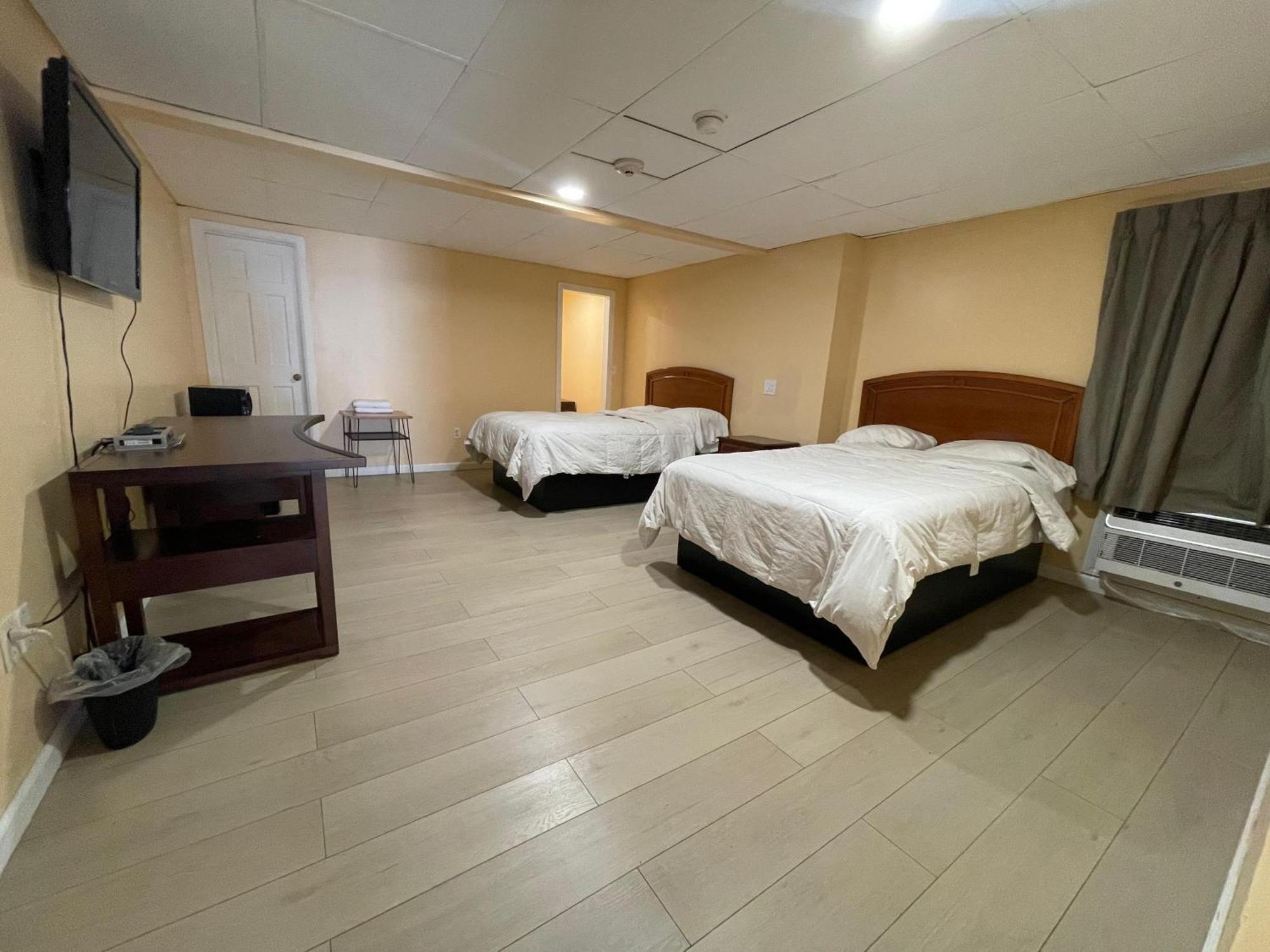 North Smithfield Travelers Motor Lodge מראה חיצוני תמונה