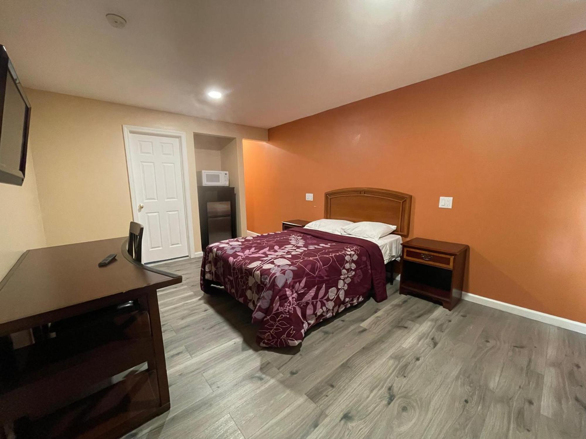 North Smithfield Travelers Motor Lodge מראה חיצוני תמונה